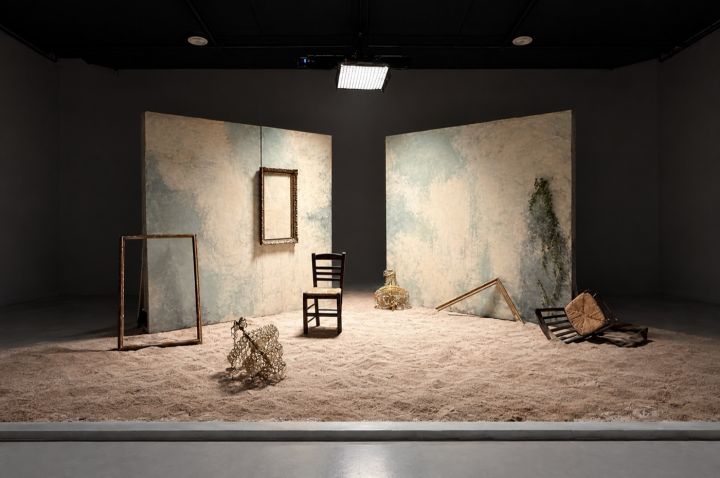 Sand set with painted flats